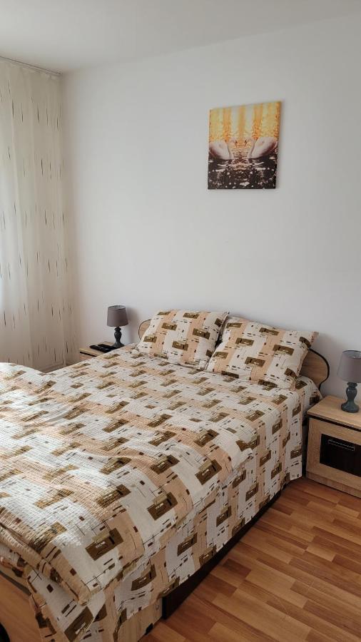 Apartament Yrm Apartment Сигишоара Екстериор снимка