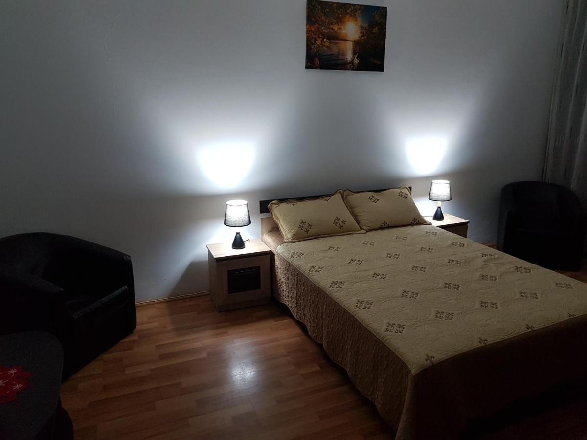 Apartament Yrm Apartment Сигишоара Екстериор снимка