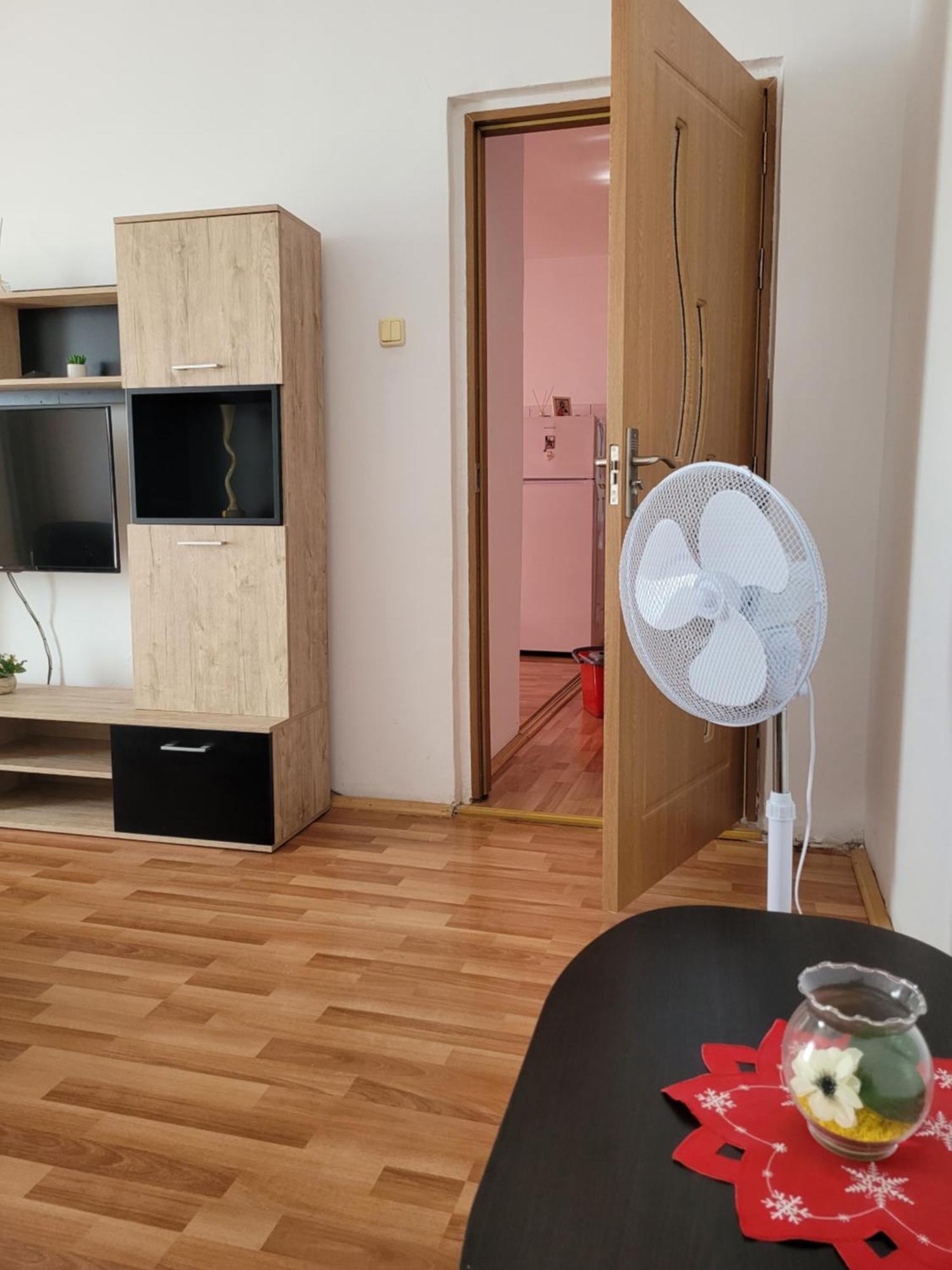 Apartament Yrm Apartment Сигишоара Екстериор снимка